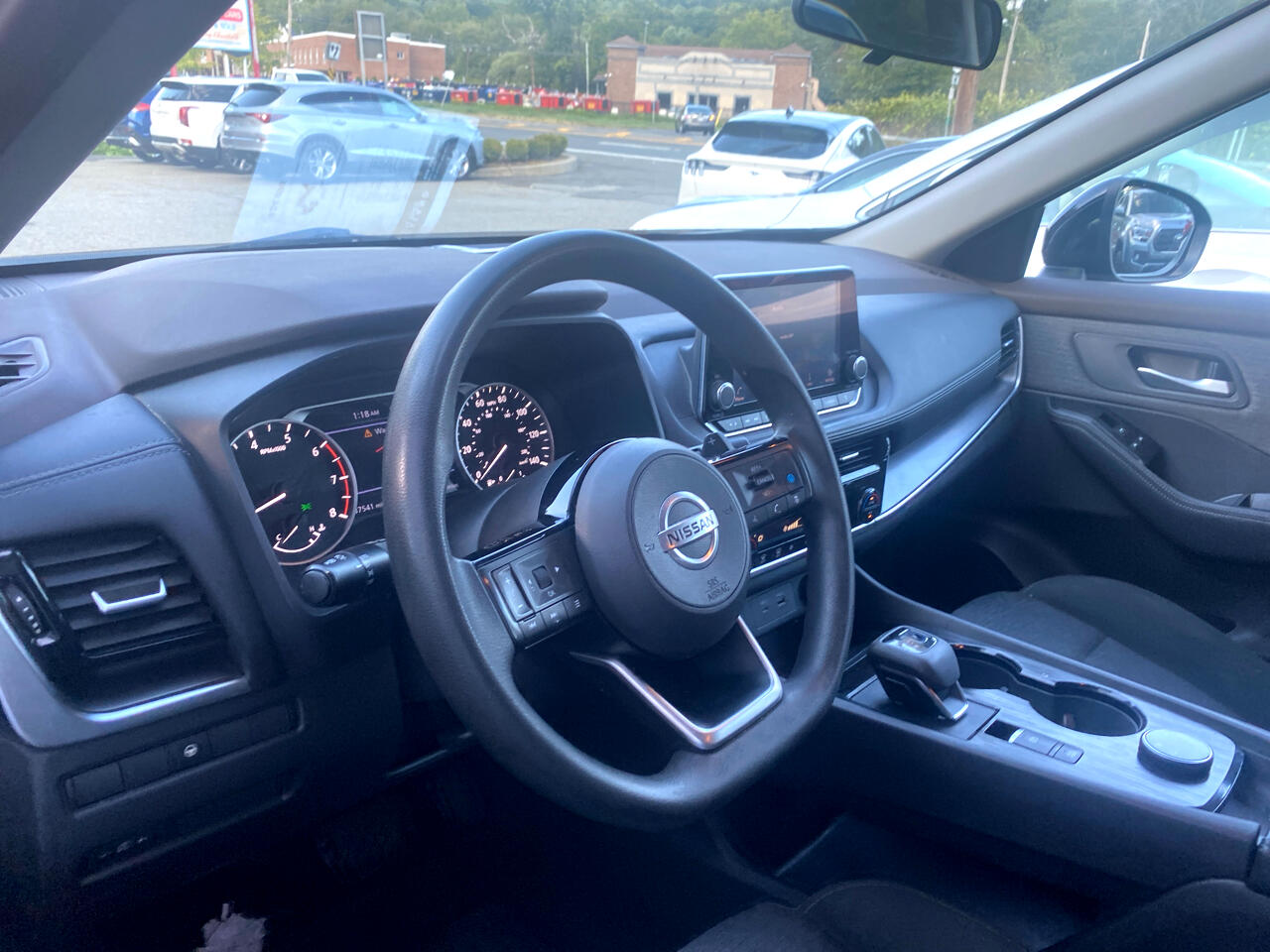 2021 Nissan Rogue SV photo 16