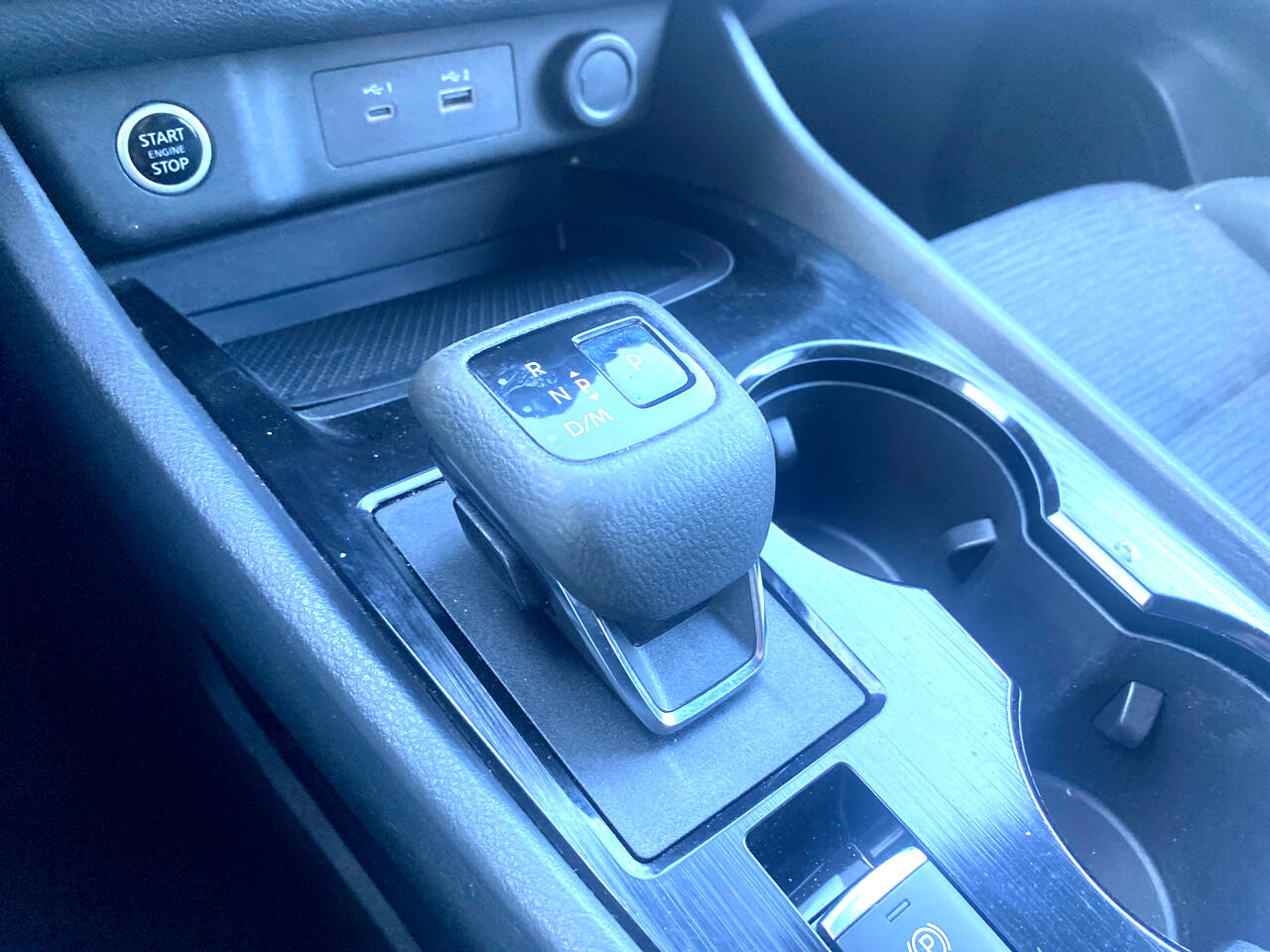 2021 Nissan Rogue SV photo 22