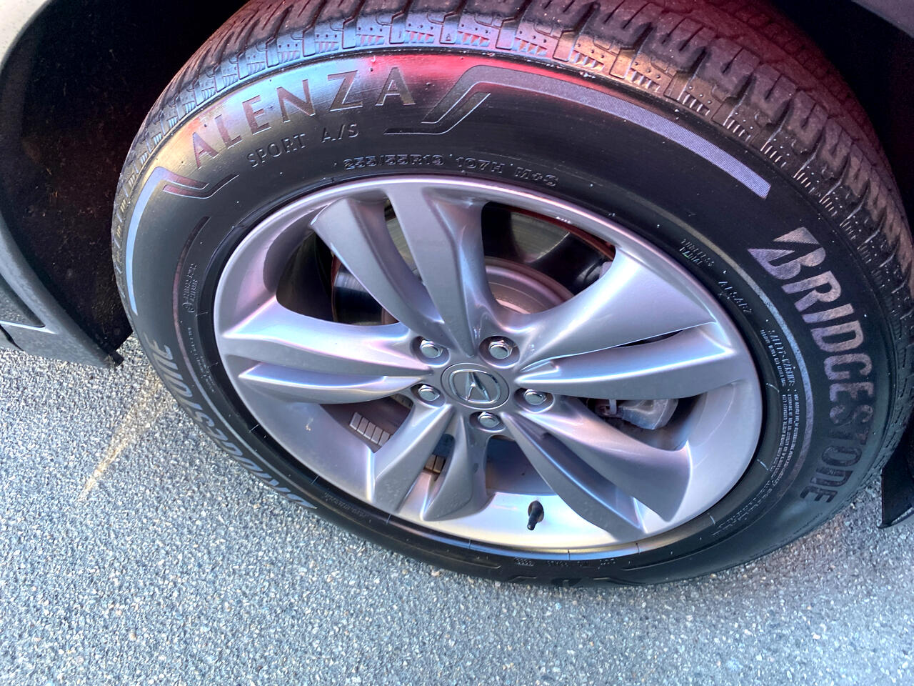 2023 Acura MDX SH-AWD photo 4