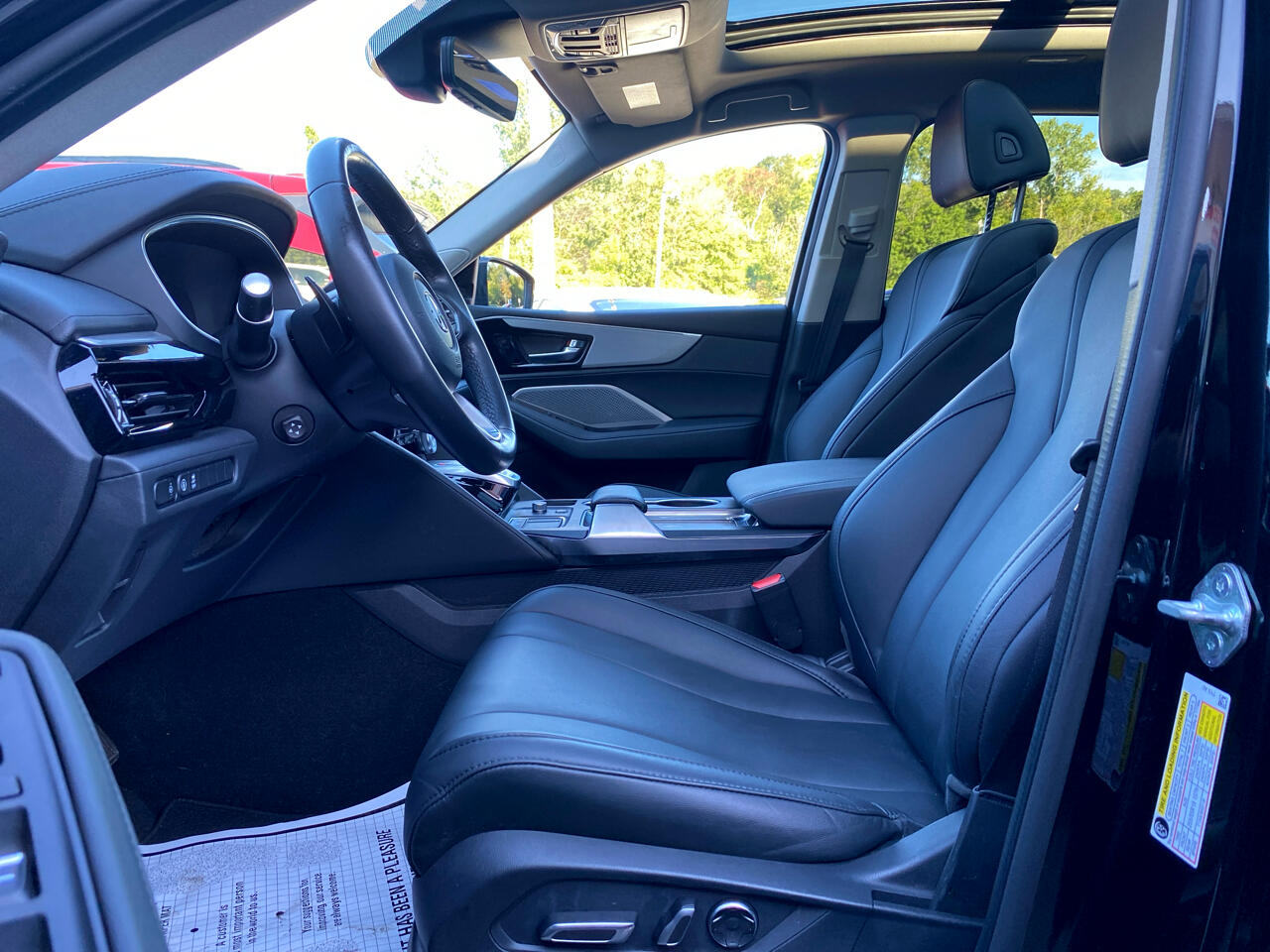 2023 Acura MDX SH-AWD photo 18