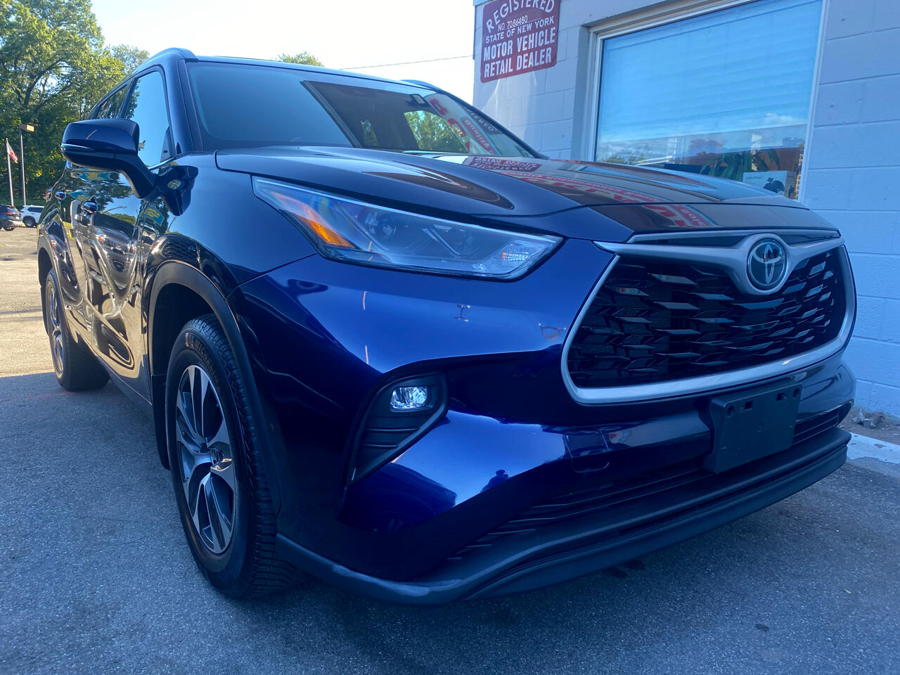2022 Toyota Highlander XLE photo 3