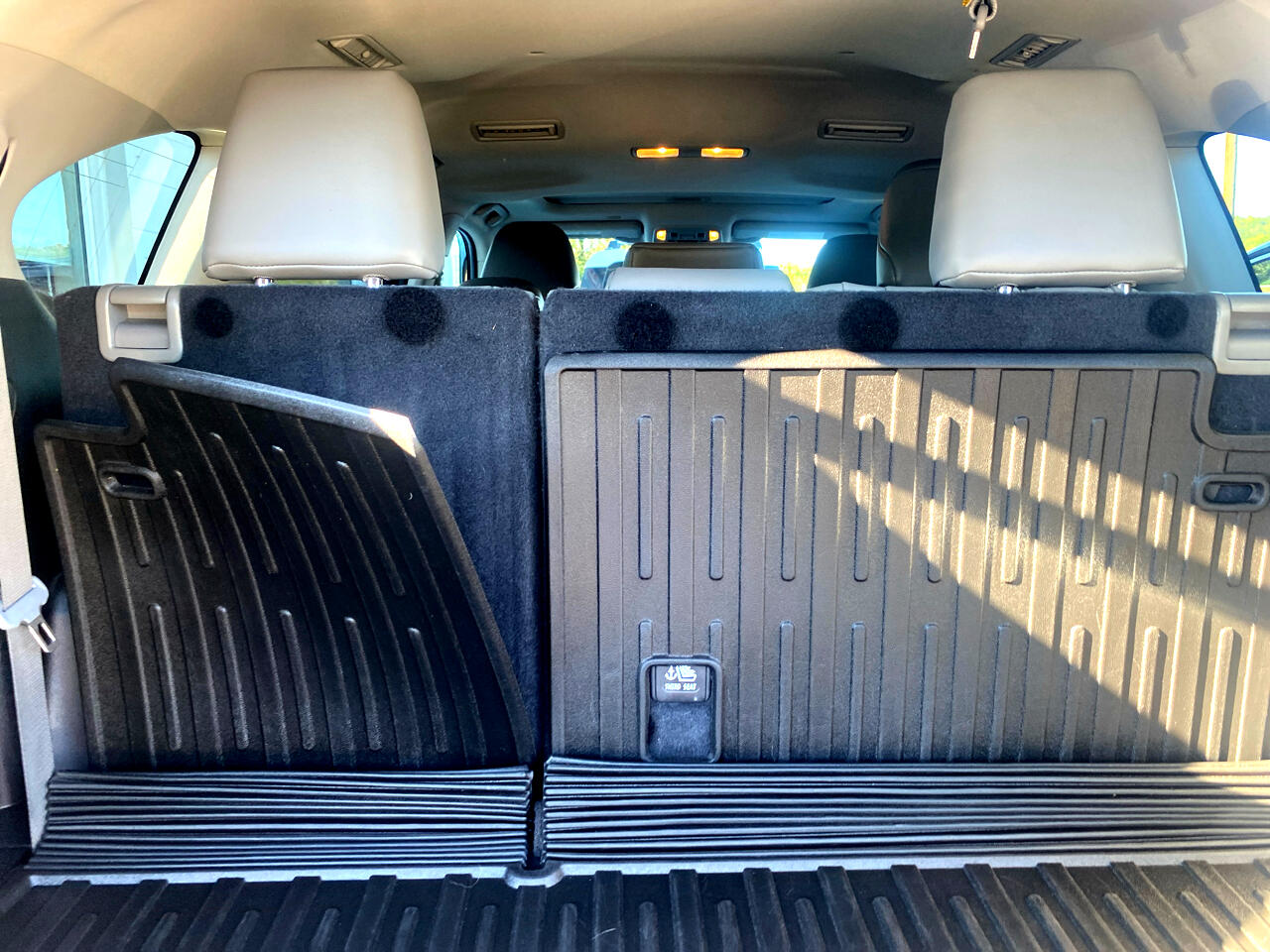 2022 Toyota Highlander XLE photo 9
