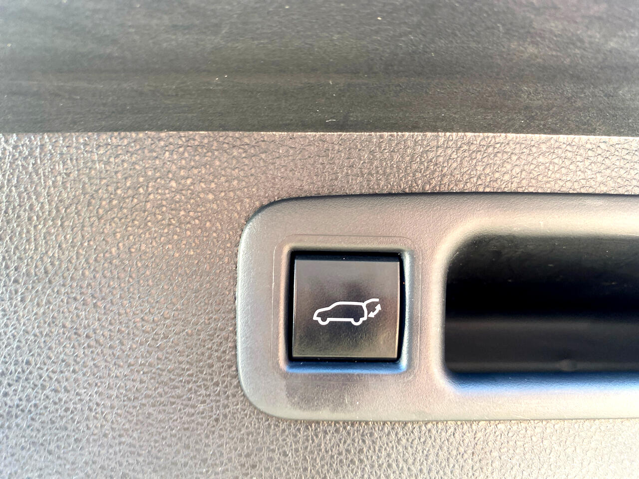 2022 Toyota Highlander XLE photo 10