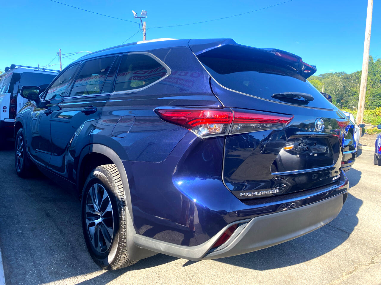 2022 Toyota Highlander XLE photo 11
