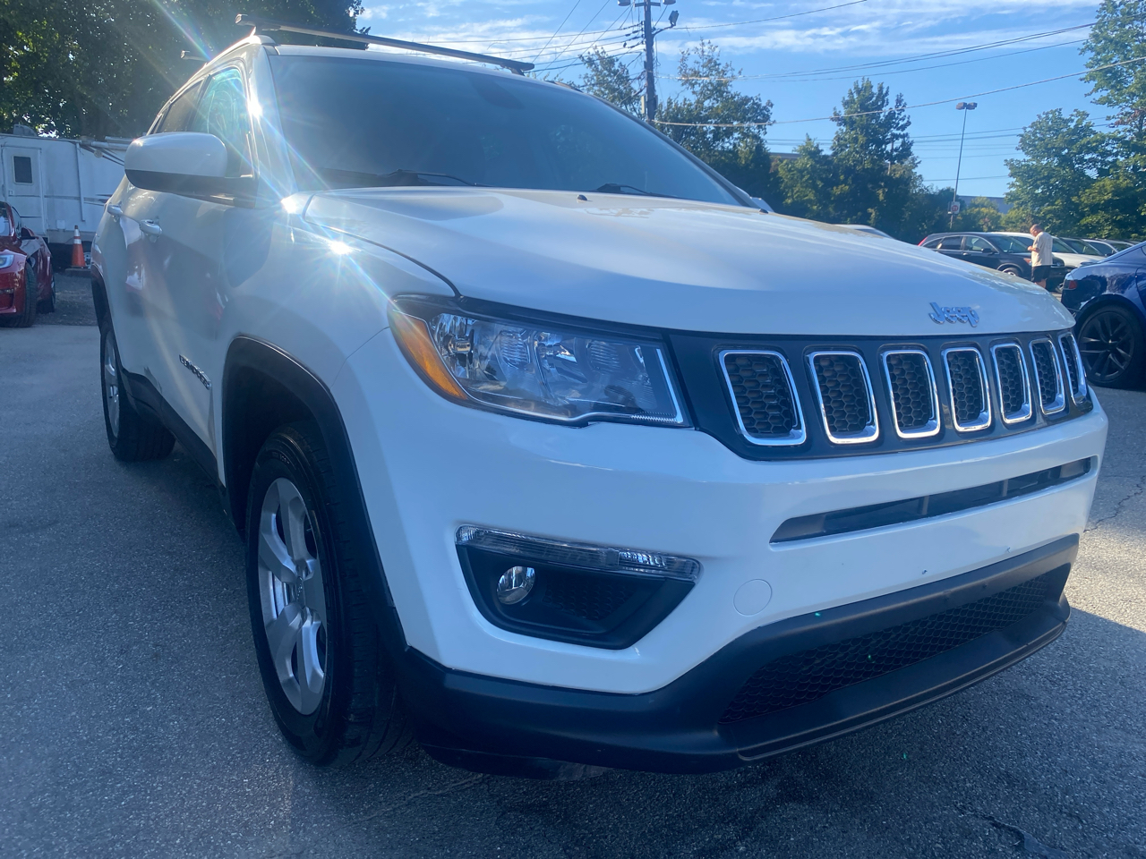 2021 Jeep Compass Latitude photo 3