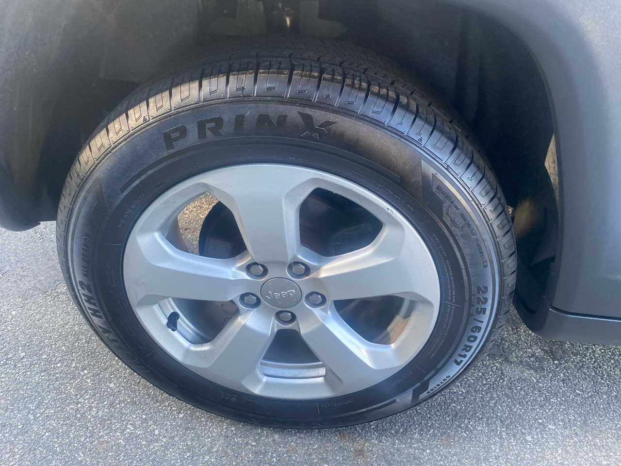 2021 Jeep Compass Latitude photo 5