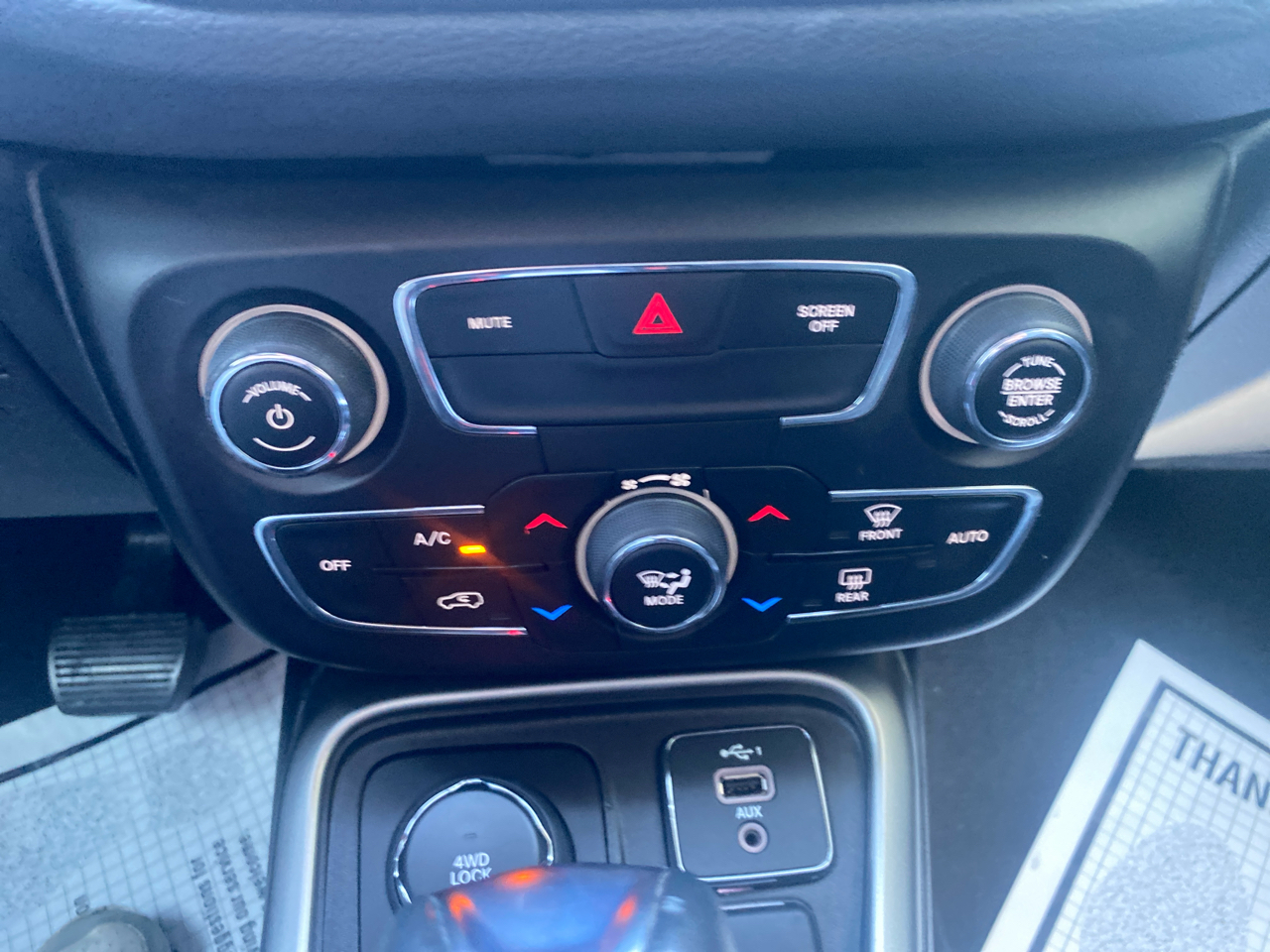 2021 Jeep Compass Latitude photo 23