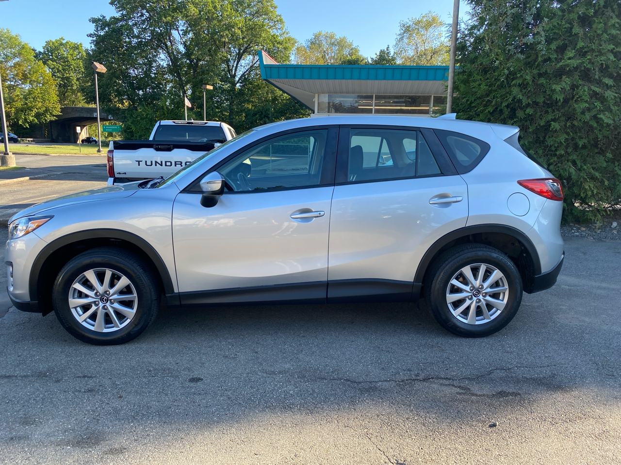 Mazda CX-5 2016.5 AWD 4dr Auto Sport 2016 Mazda CX-5 2016.5 AWD 4dr Auto Sport 2016