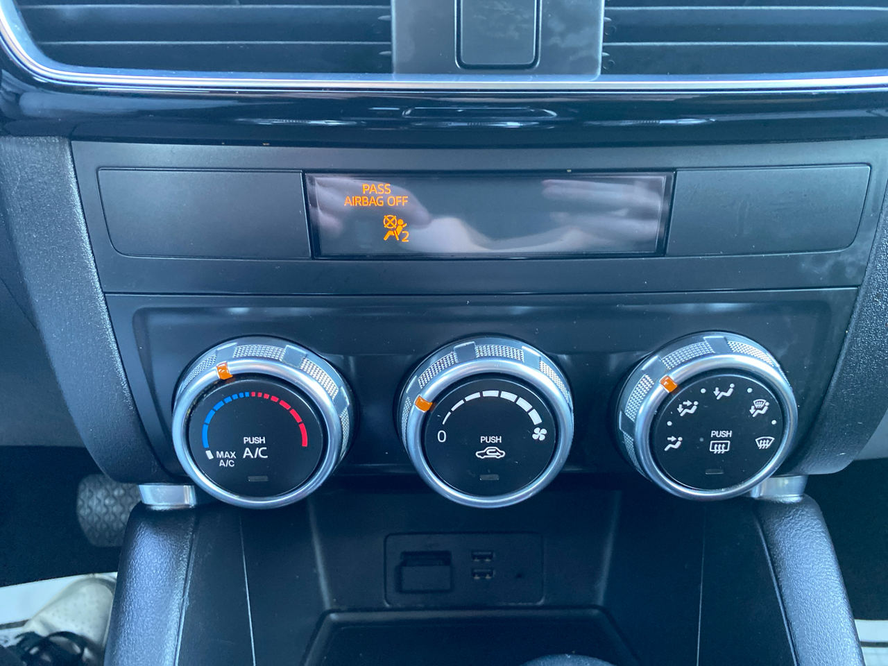 Mazda CX-5 2016.5 AWD 4dr Auto Sport 2016 Mazda CX-5 2016.5 AWD 4dr Auto Sport 2016