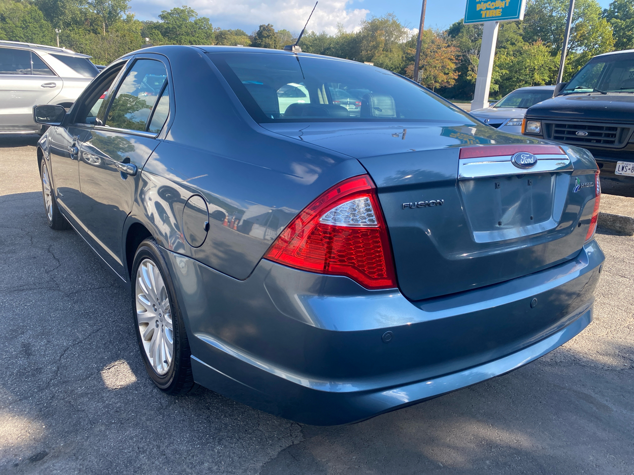 2012 Ford Fusion Hybrid photo 10