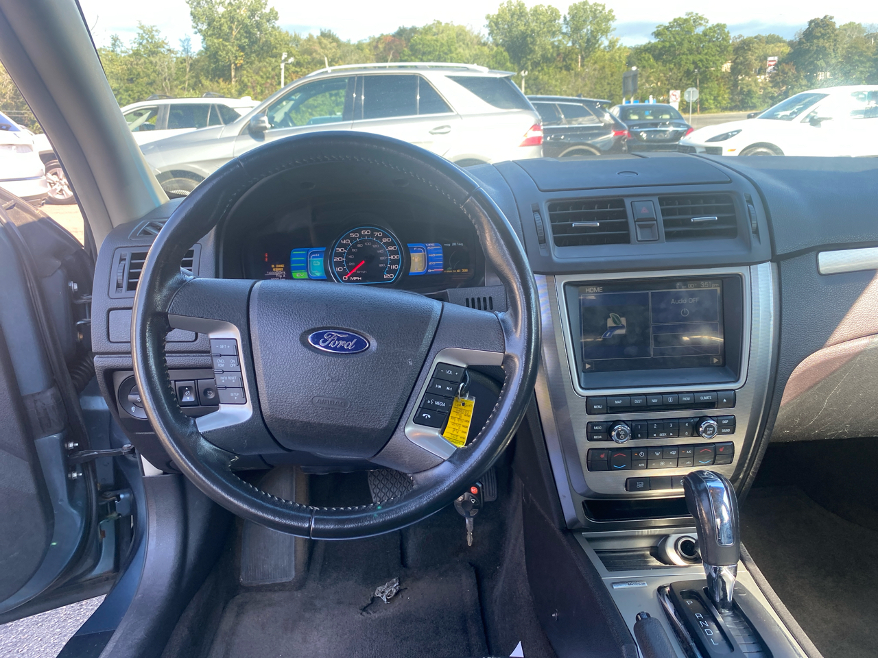 2012 Ford Fusion Hybrid photo 21