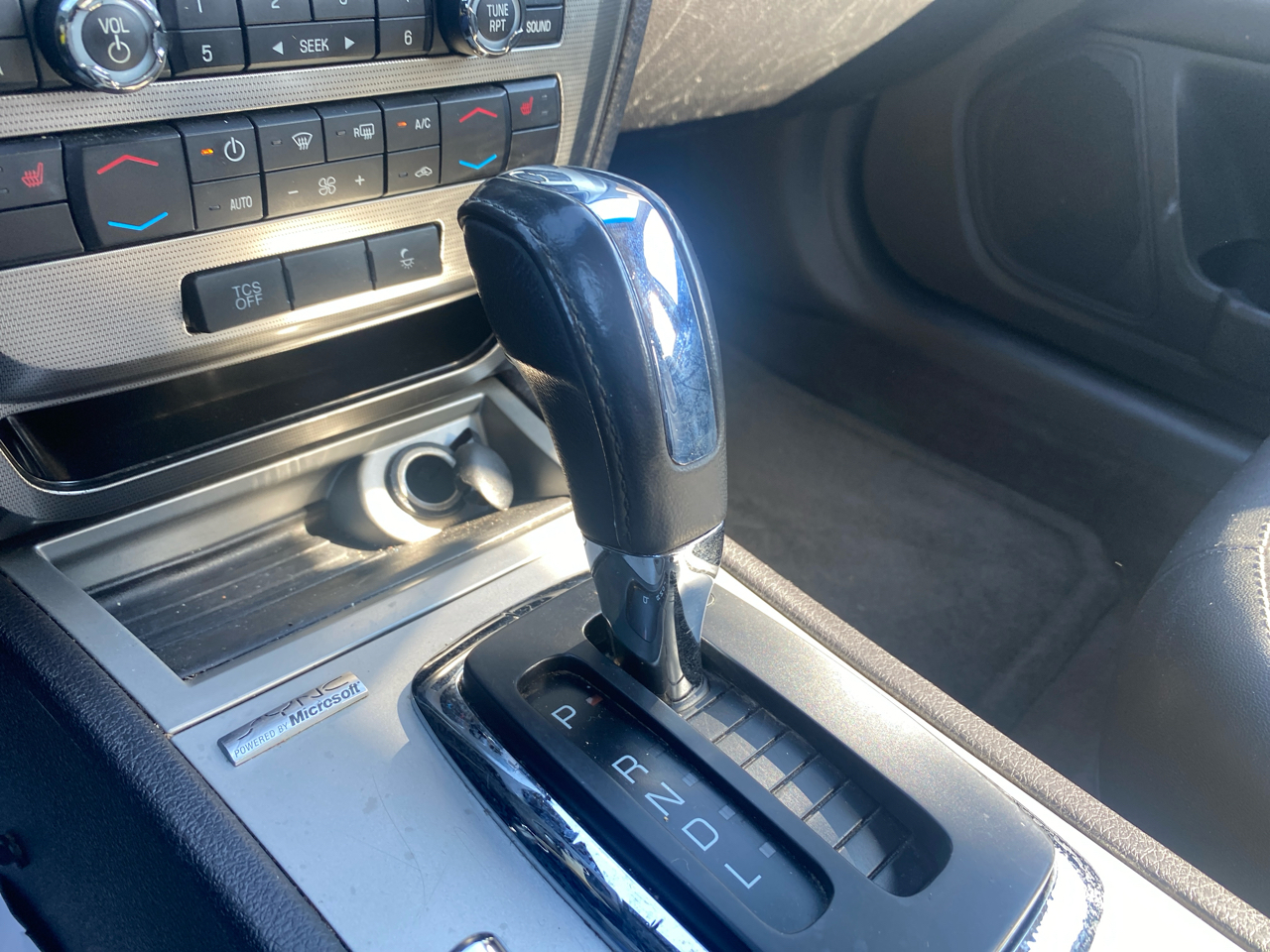 2012 Ford Fusion Hybrid photo 22