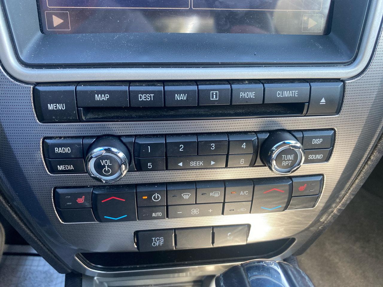 2012 Ford Fusion Hybrid photo 24