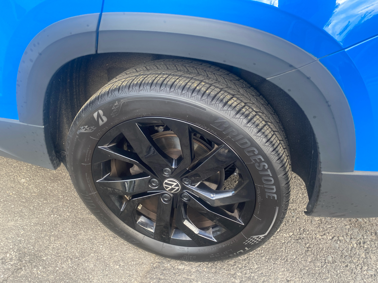 2023 Volkswagen Taos SE photo 15