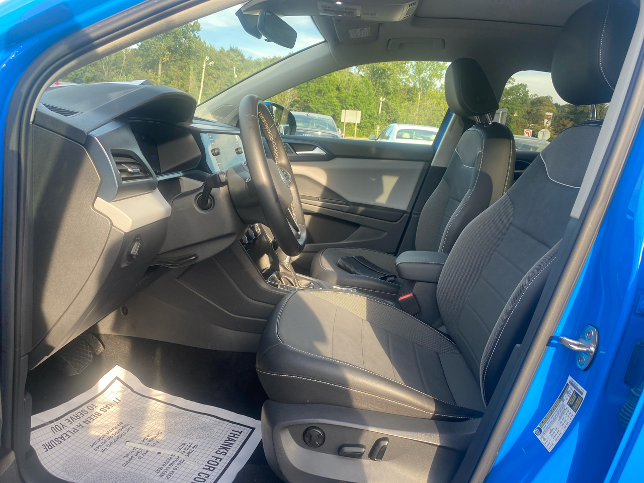 2023 Volkswagen Taos SE photo 21