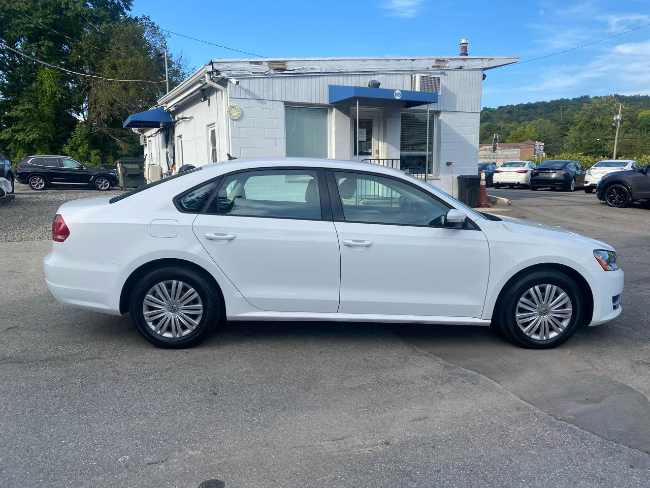 Volkswagen Passat 4dr Sdn 2.5L Auto Wolfsburg Ed PZEV *Ltd Avail* 2014 Volkswagen Passat 4dr Sdn 2.5L Auto Wolfsburg Ed PZEV *Ltd Avail* 2014