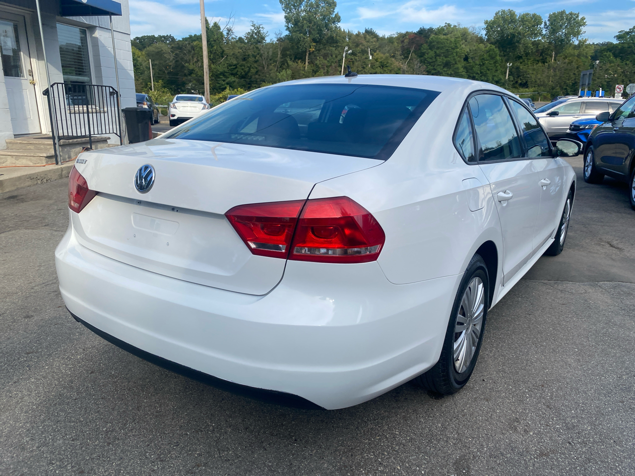 Volkswagen Passat 4dr Sdn 2.5L Auto Wolfsburg Ed PZEV *Ltd Avail* 2014 Volkswagen Passat 4dr Sdn 2.5L Auto Wolfsburg Ed PZEV *Ltd Avail* 2014