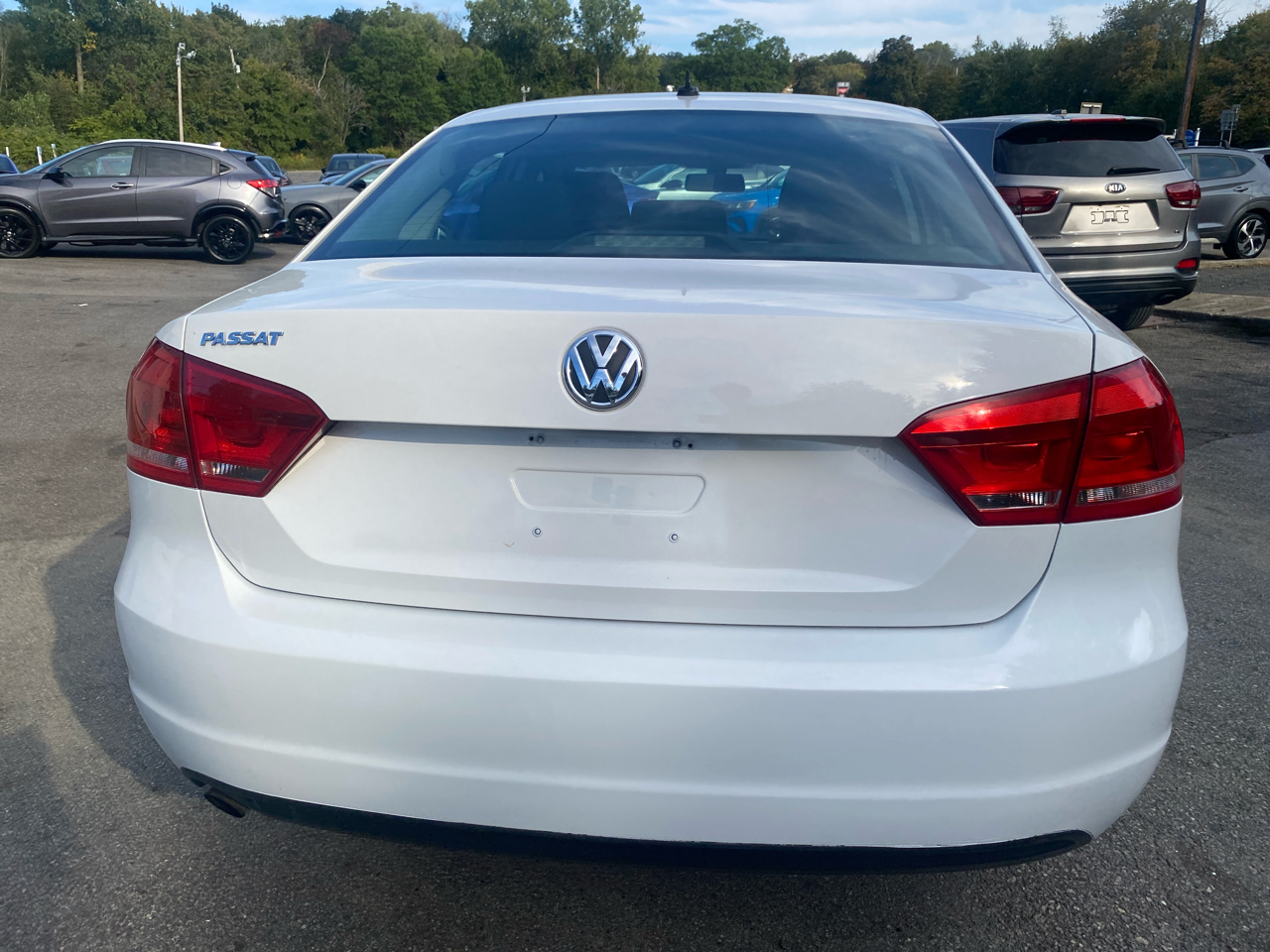 Volkswagen Passat 4dr Sdn 2.5L Auto Wolfsburg Ed PZEV *Ltd Avail* 2014 Volkswagen Passat 4dr Sdn 2.5L Auto Wolfsburg Ed PZEV *Ltd Avail* 2014