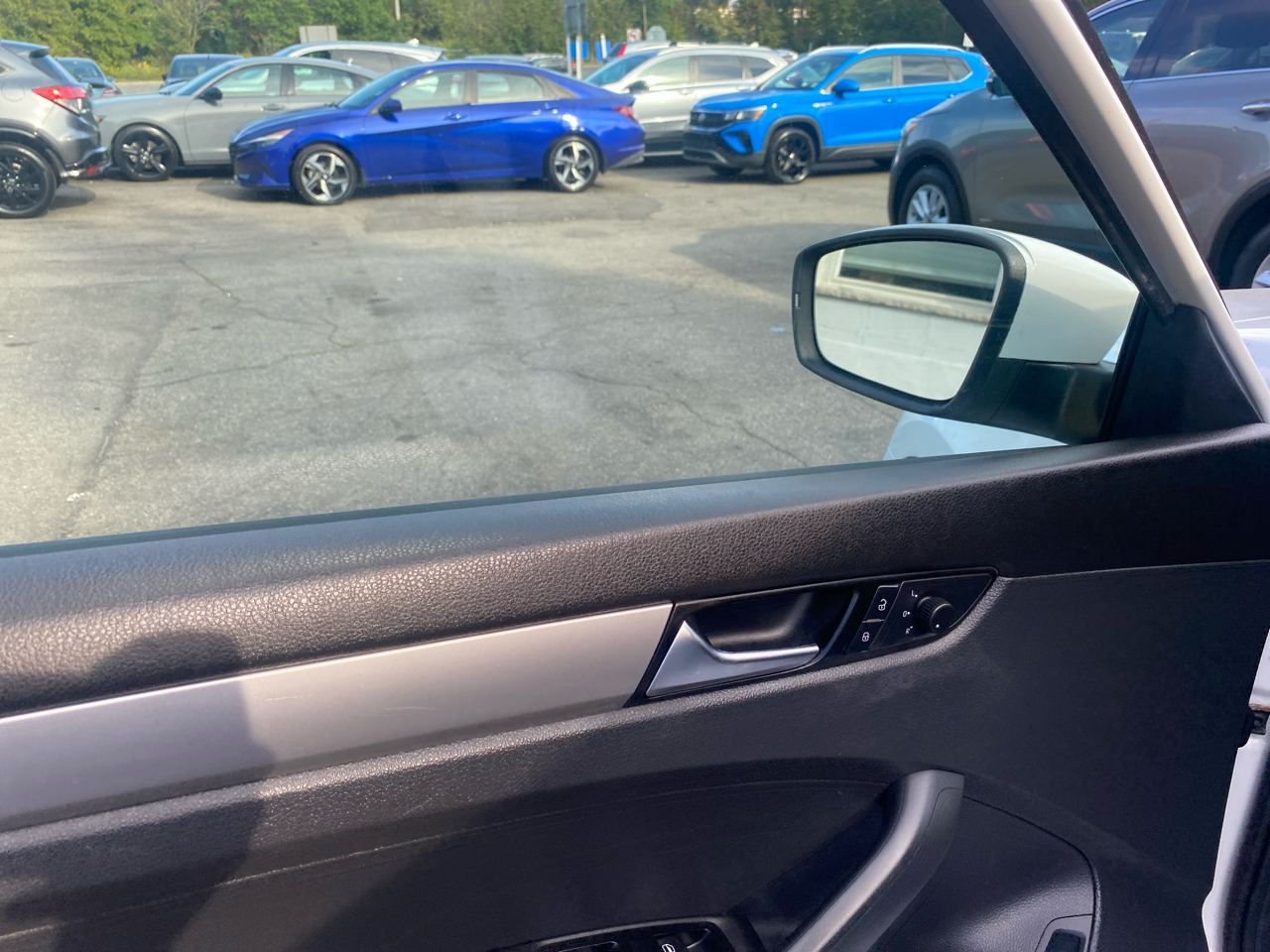 Volkswagen Passat 4dr Sdn 2.5L Auto Wolfsburg Ed PZEV *Ltd Avail* 2014 Volkswagen Passat 4dr Sdn 2.5L Auto Wolfsburg Ed PZEV *Ltd Avail* 2014