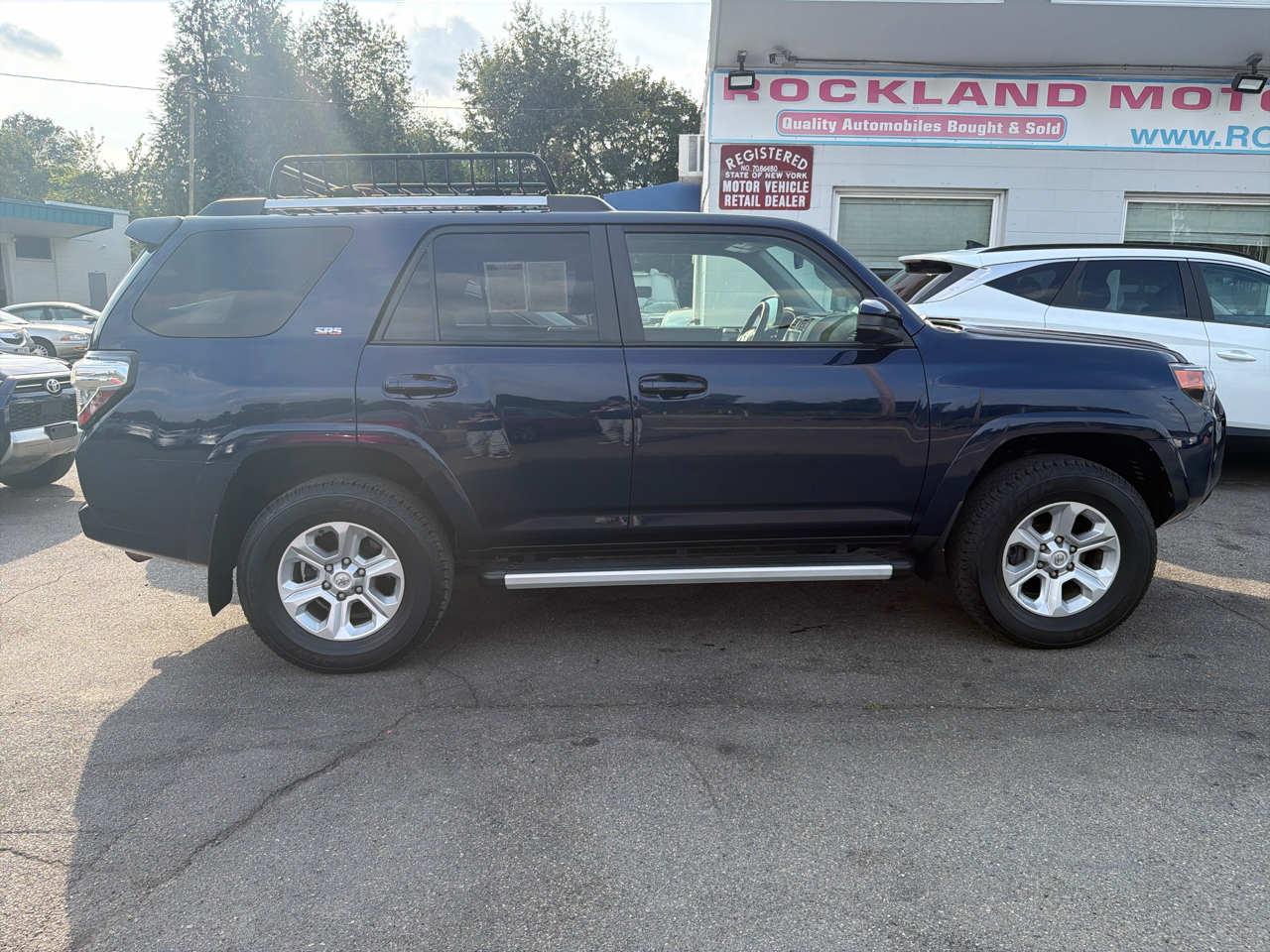 2022 Toyota 4Runner SR5 4WD photo 3