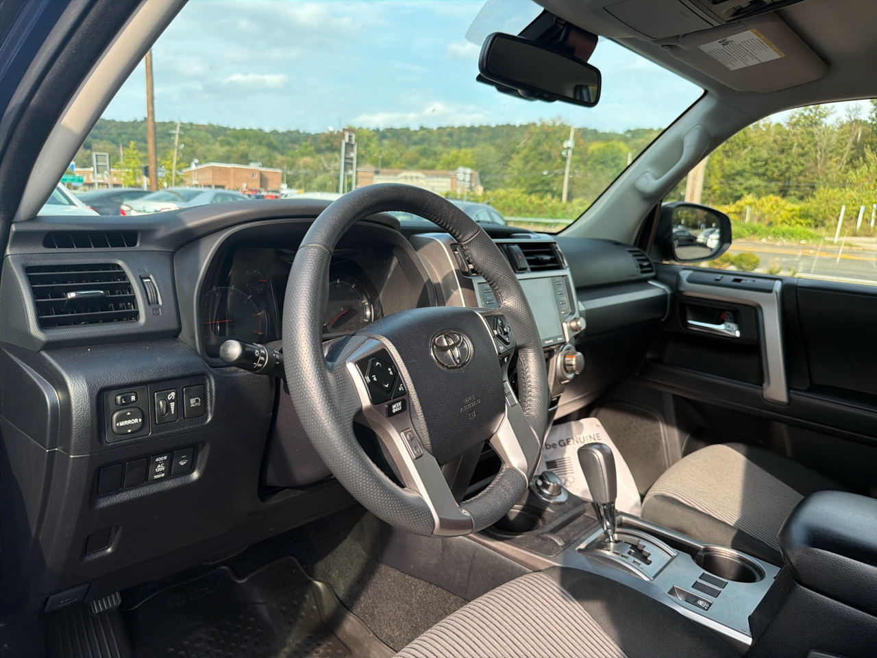 2022 Toyota 4Runner SR5 4WD photo 12