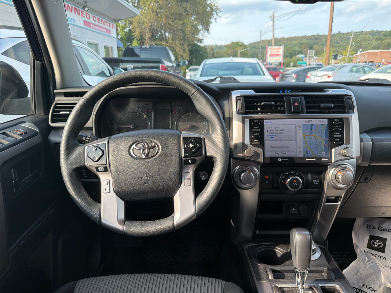 2022 Toyota 4Runner SR5 4WD photo 17