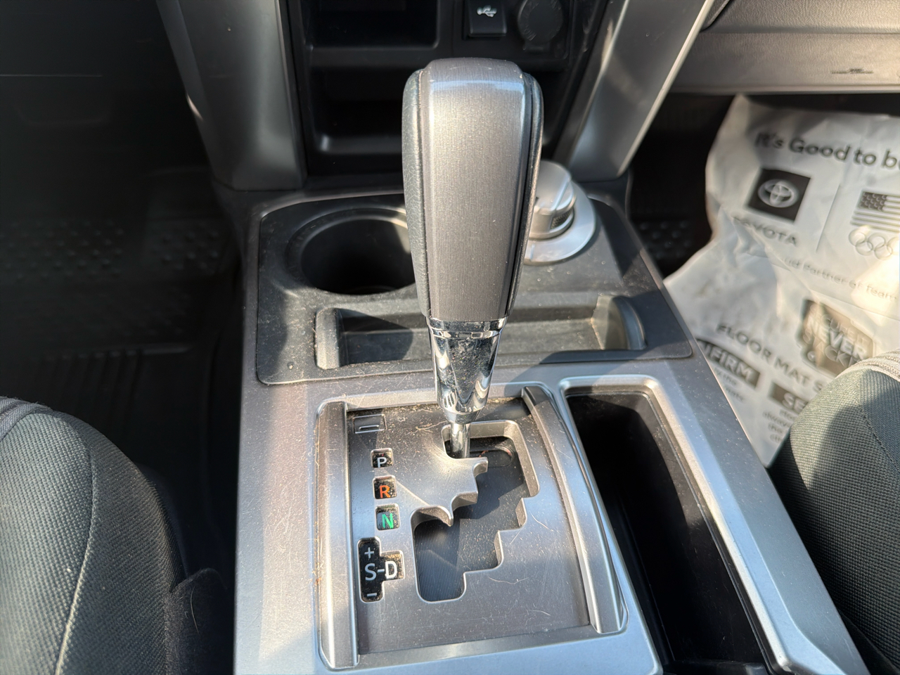 2022 Toyota 4Runner SR5 4WD photo 19