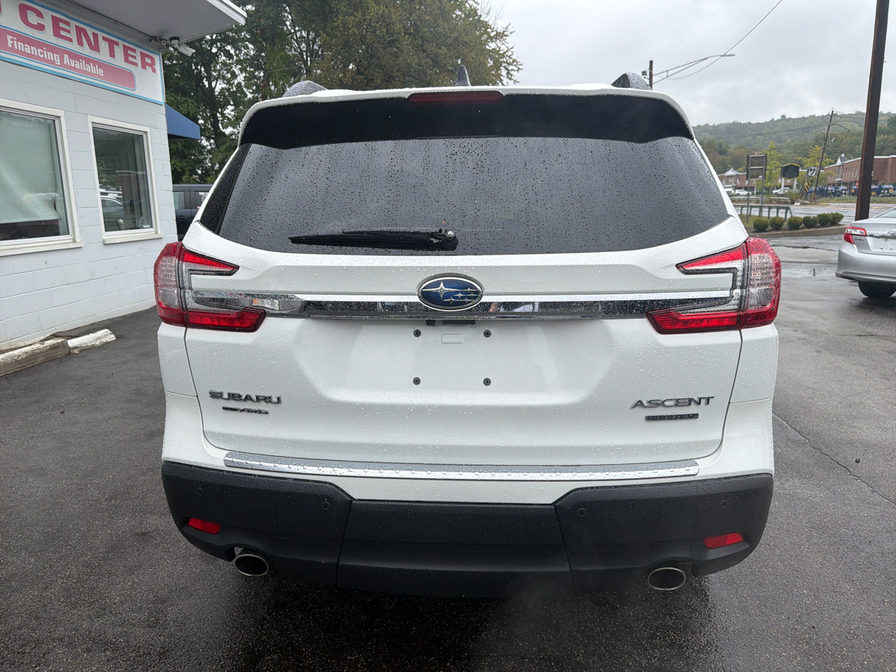 2024 Subaru Ascent Limited photo 4