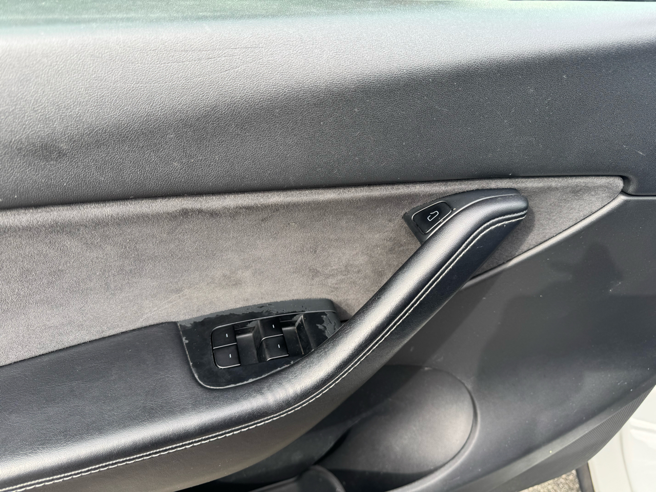 2021 Tesla Model Y Long Range photo 9