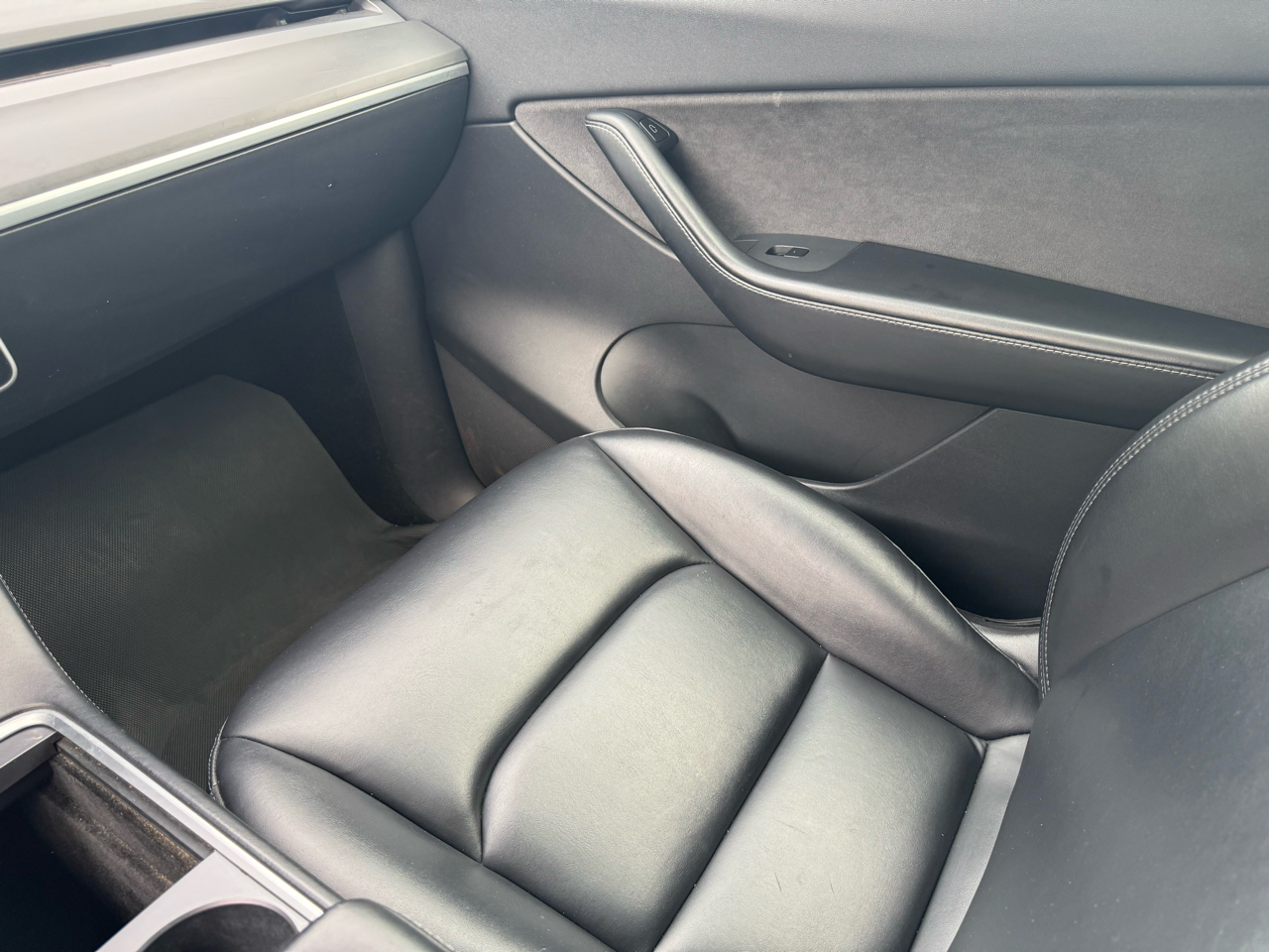 2021 Tesla Model Y Long Range photo 20