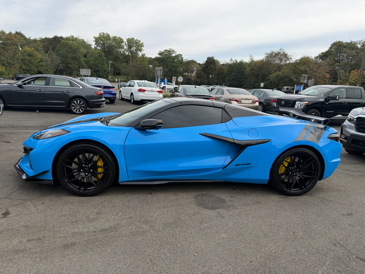 2025 Chevrolet Corvette Z06 3LZ photo 2