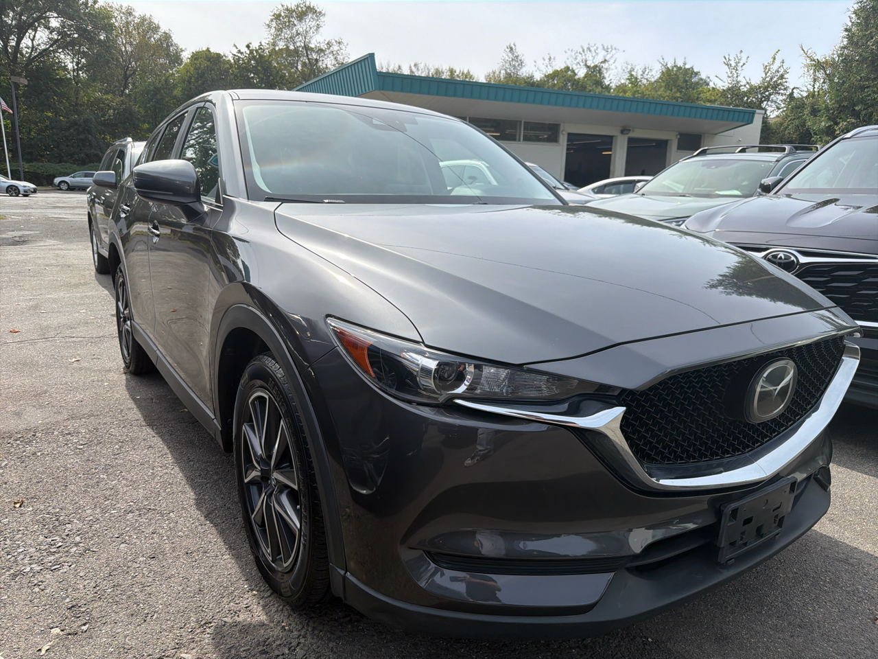 2018 Mazda CX-5 Touring photo 3