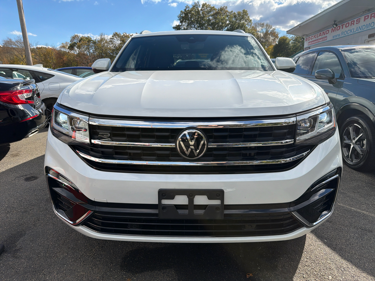 Volkswagen Atlas Cross Sport 2.0T SEL R-Line 4MOTION 2022 Volkswagen Atlas Cross Sport 2.0T SEL R-Line 4MOTION 2022