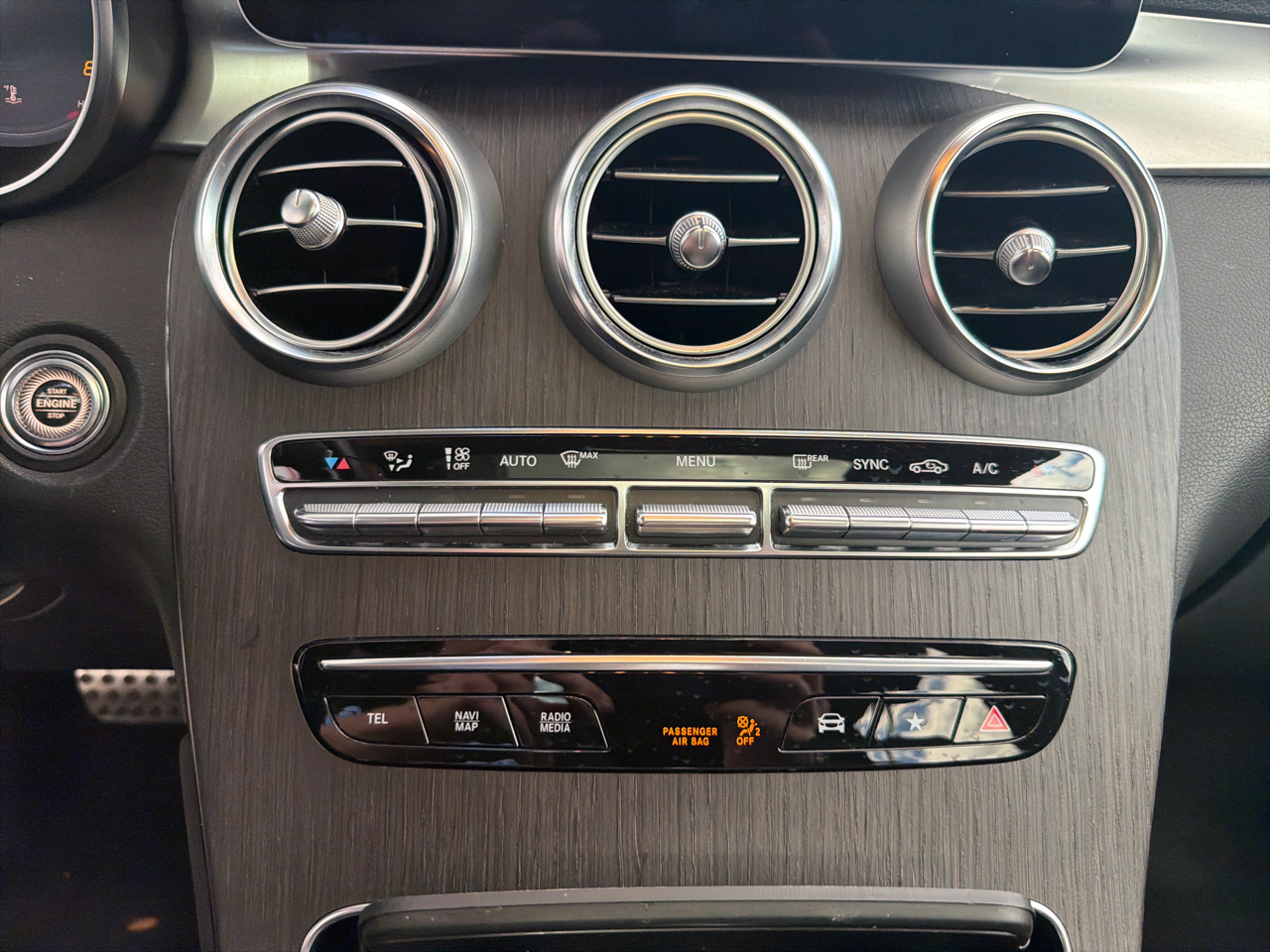 Mercedes-Benz GLC GLC 300 4MATIC SUV 2022 Mercedes-Benz GLC GLC 300 4MATIC SUV 2022