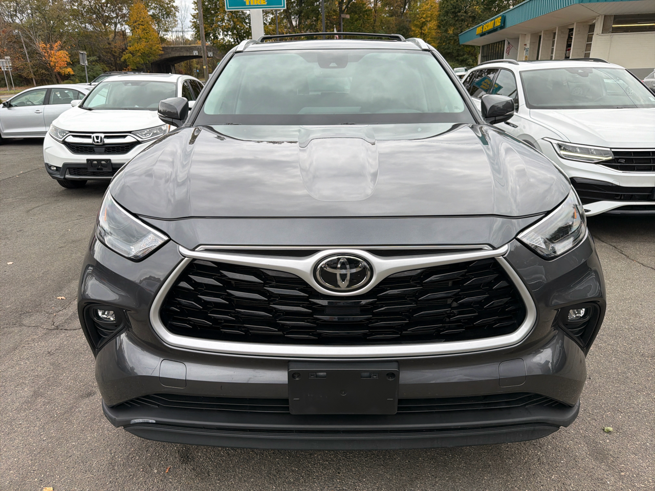 Toyota Highlander XLE AWD (Natl) 2023 Toyota Highlander XLE AWD (Natl) 2023