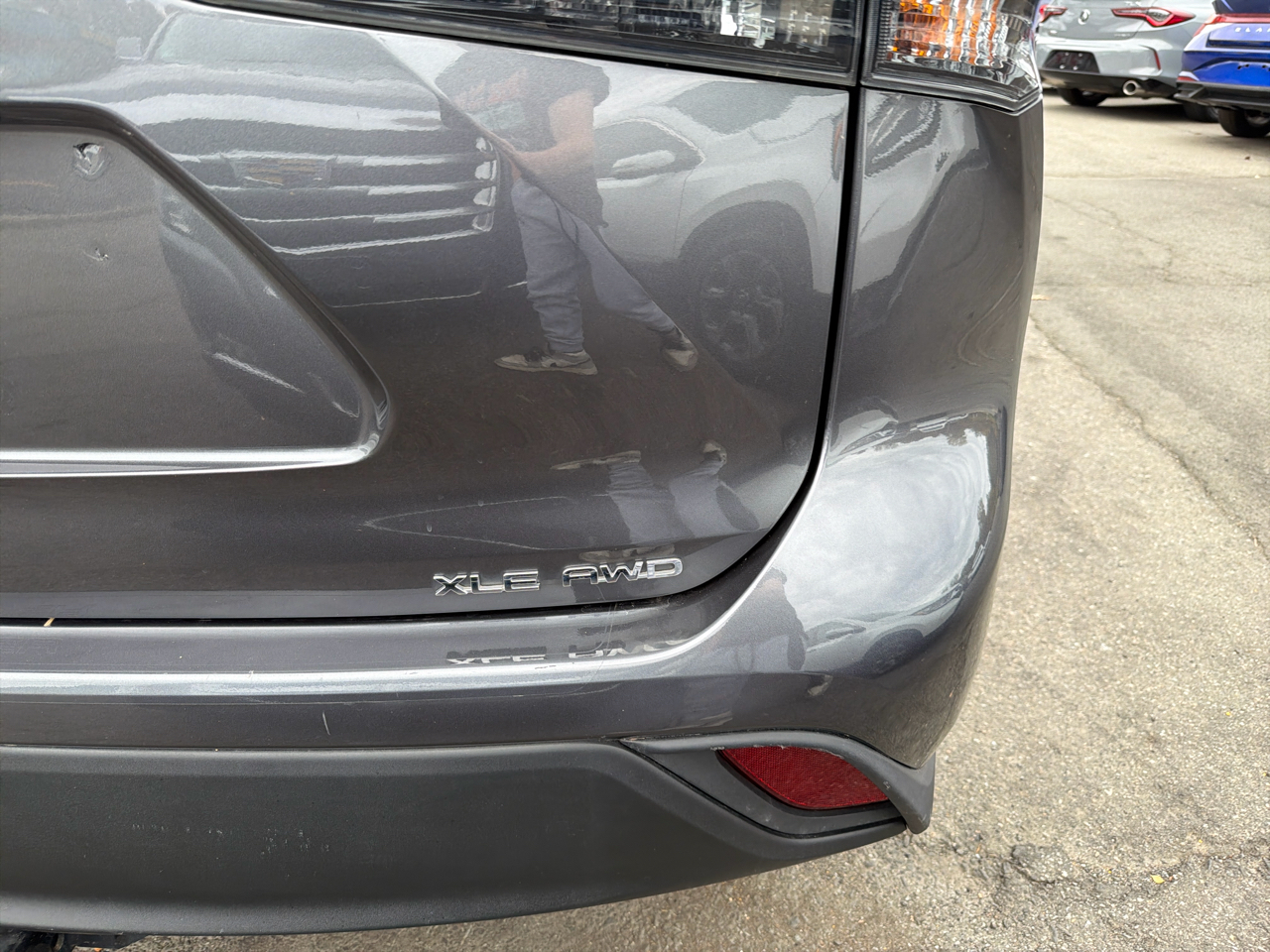 Toyota Highlander XLE AWD (Natl) 2023 Toyota Highlander XLE AWD (Natl) 2023