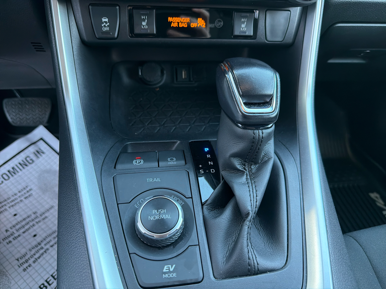 Toyota RAV4 Hybrid SE AWD (Natl) 2022 Toyota RAV4 Hybrid SE AWD (Natl) 2022