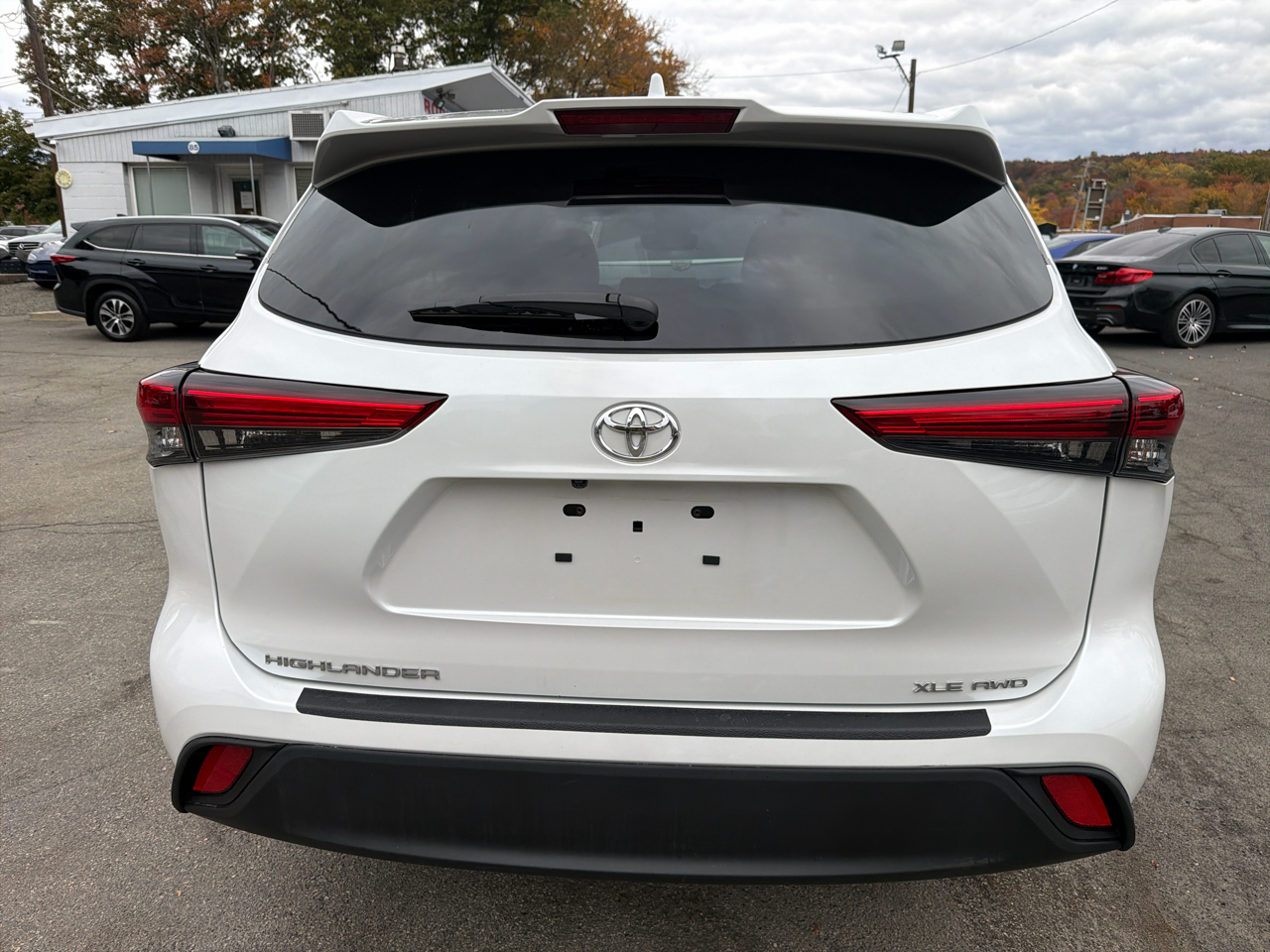 Toyota Highlander XLE AWD (Natl) 2022 Toyota Highlander XLE AWD (Natl) 2022