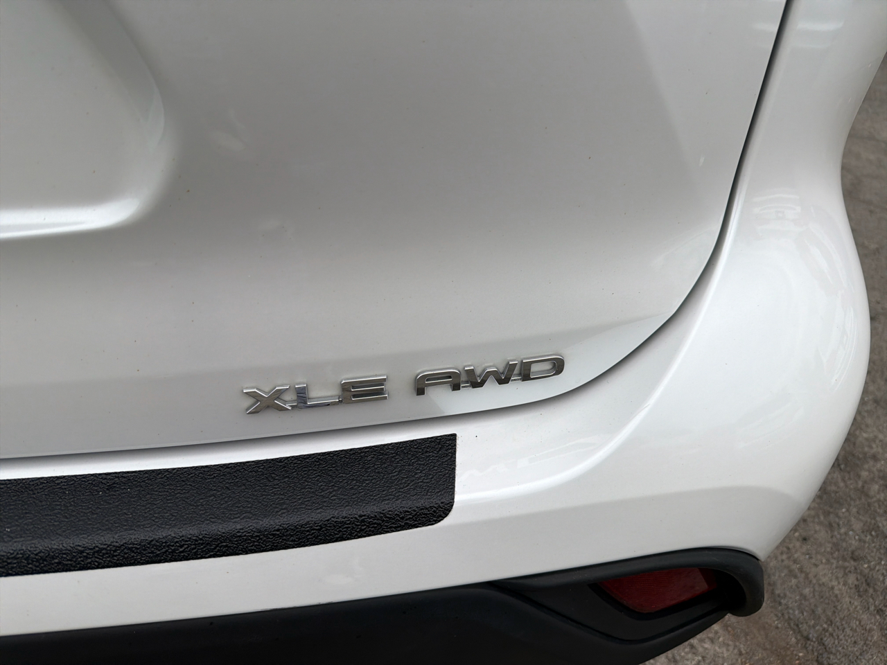 Toyota Highlander XLE AWD (Natl) 2022 Toyota Highlander XLE AWD (Natl) 2022