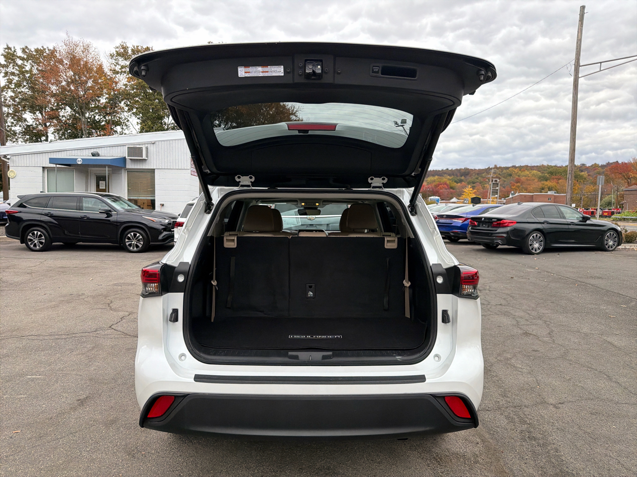 Toyota Highlander XLE AWD (Natl) 2022 Toyota Highlander XLE AWD (Natl) 2022