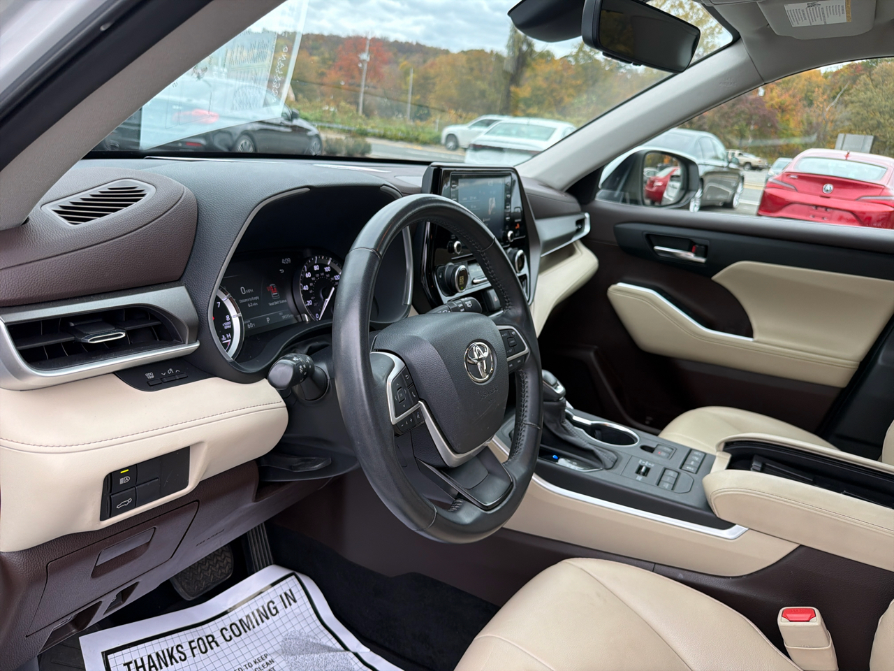 Toyota Highlander XLE AWD (Natl) 2022 Toyota Highlander XLE AWD (Natl) 2022