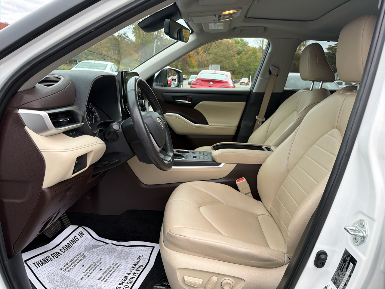 Toyota Highlander XLE AWD (Natl) 2022 Toyota Highlander XLE AWD (Natl) 2022