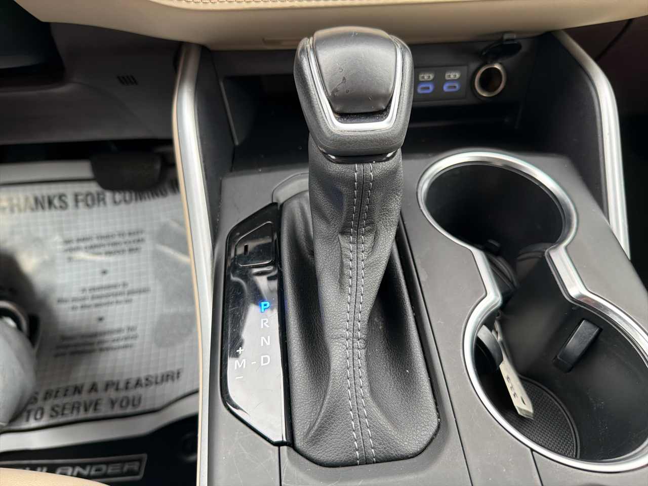 Toyota Highlander XLE AWD (Natl) 2022 Toyota Highlander XLE AWD (Natl) 2022