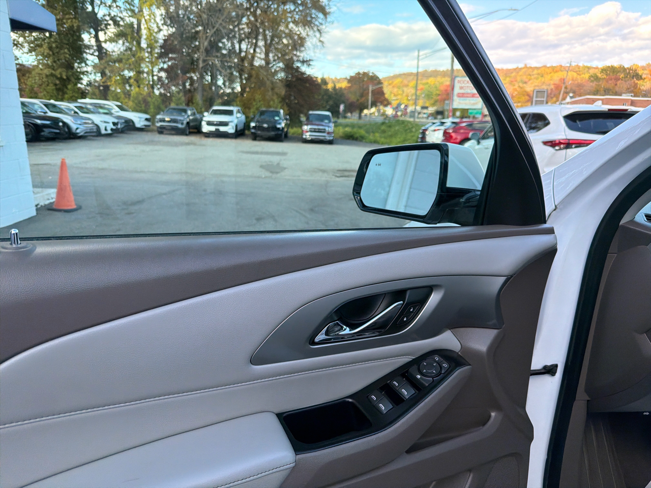 Chevrolet Traverse AWD 4dr LT Leather w/3LT 2018 Chevrolet Traverse AWD 4dr LT Leather w/3LT 2018