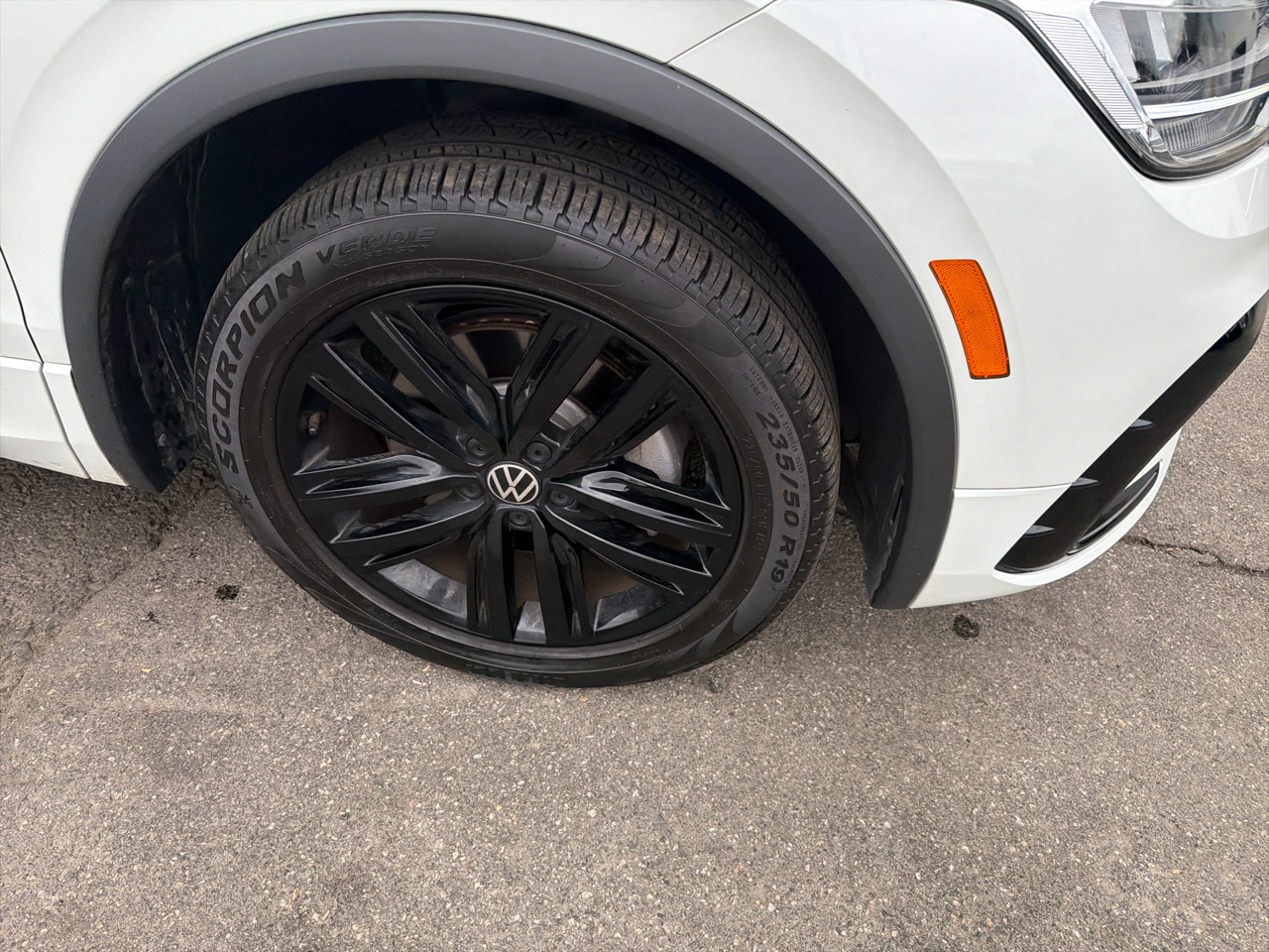 Volkswagen Tiguan 2.0T SE R-Line Black 4MOTION 2022 Volkswagen Tiguan 2.0T SE R-Line Black 4MOTION 2022