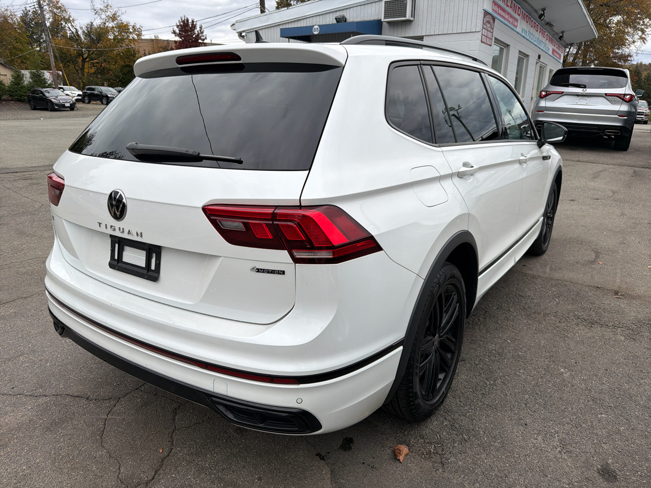 Volkswagen Tiguan 2.0T SE R-Line Black 4MOTION 2022 Volkswagen Tiguan 2.0T SE R-Line Black 4MOTION 2022