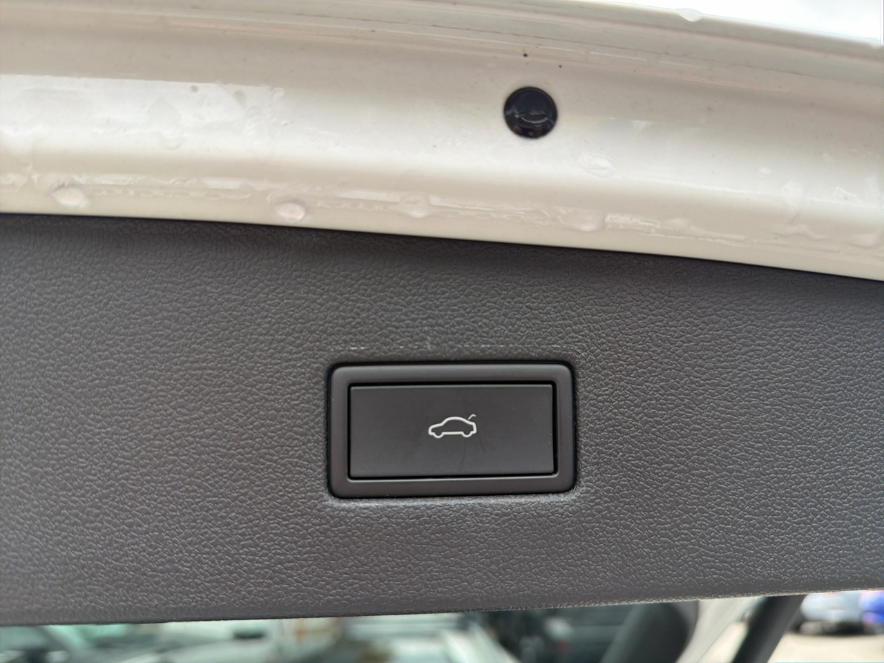 Volkswagen Tiguan 2.0T SE R-Line Black 4MOTION 2022 Volkswagen Tiguan 2.0T SE R-Line Black 4MOTION 2022