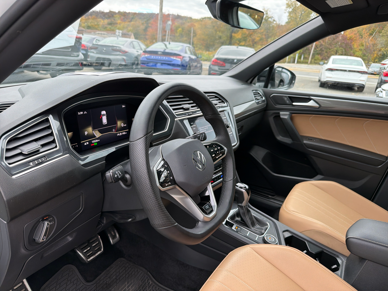 Volkswagen Tiguan 2.0T SE R-Line Black 4MOTION 2022 Volkswagen Tiguan 2.0T SE R-Line Black 4MOTION 2022