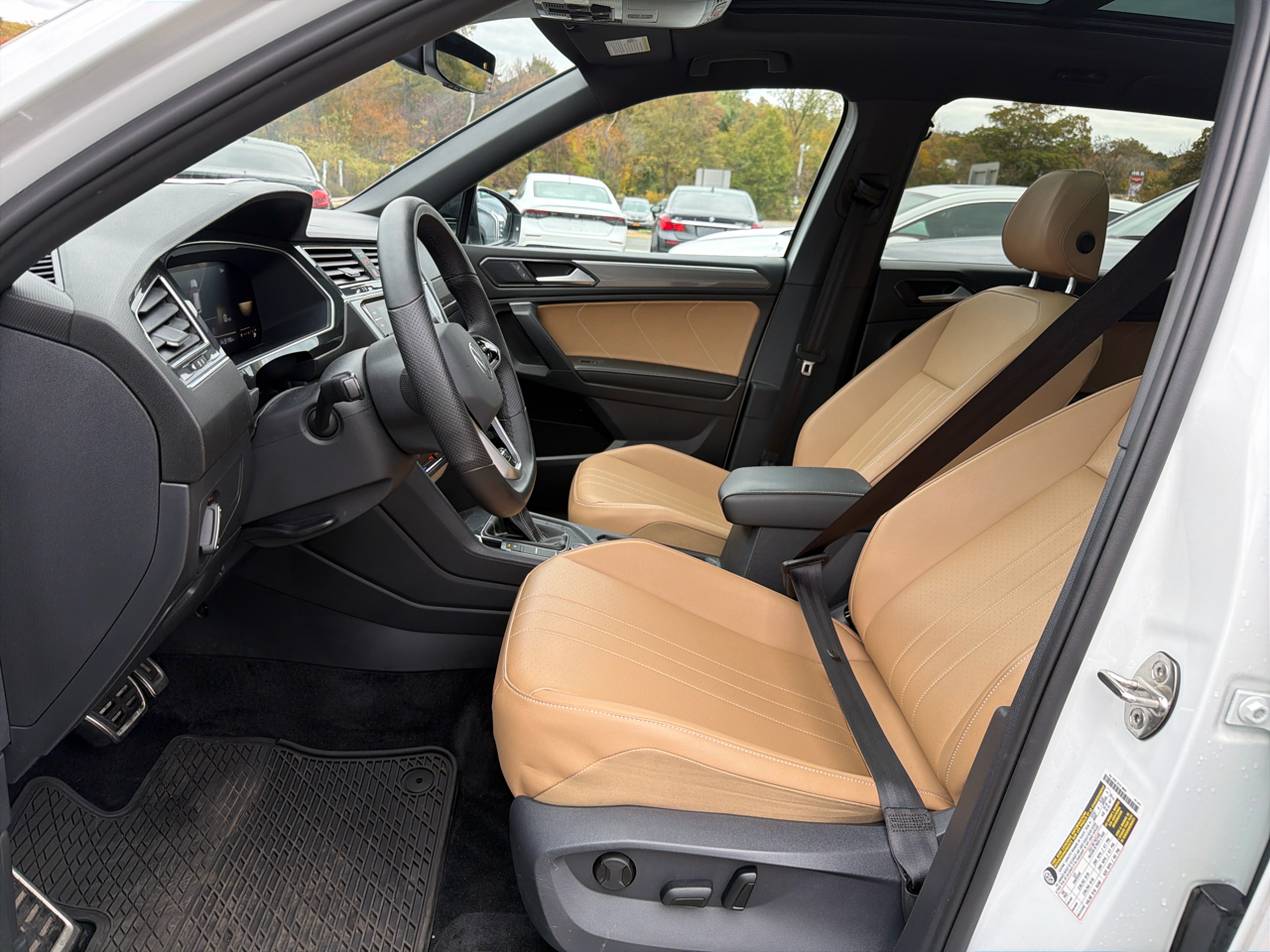 Volkswagen Tiguan 2.0T SE R-Line Black 4MOTION 2022 Volkswagen Tiguan 2.0T SE R-Line Black 4MOTION 2022