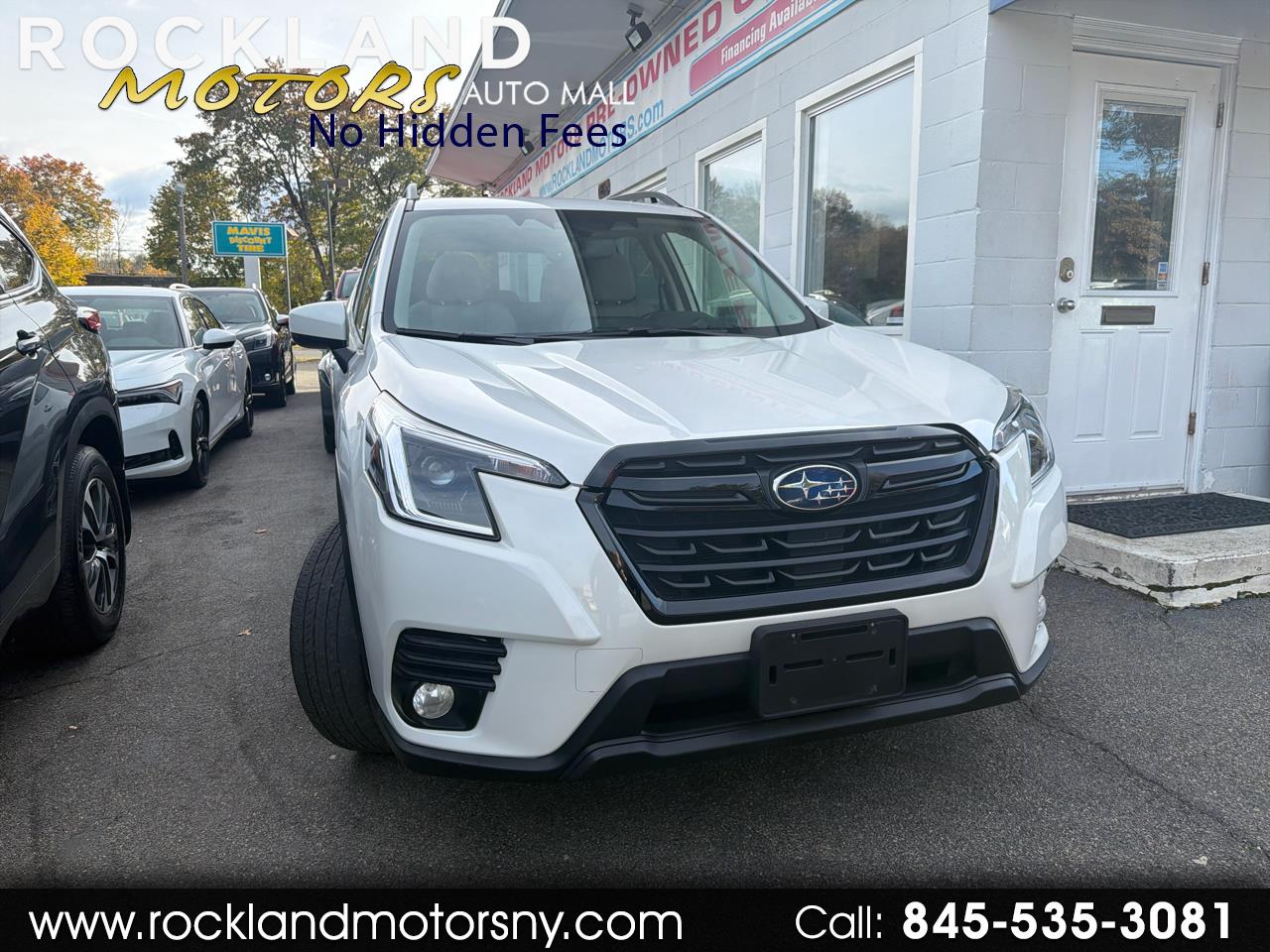 2023 Subaru Forester Premium CVT